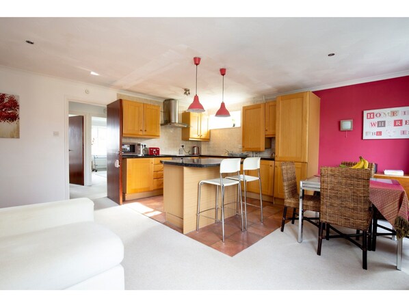 Apartment (2 Bedrooms) | Private kitchen