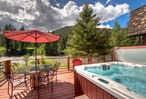 Bain à remous extérieur