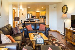 TV skrin rata, pendiangan