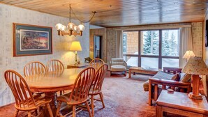 In-room dining - Big Sky - Skycrest 1705 (Big Sky)