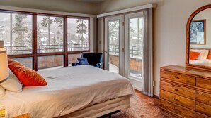 2 bedrooms, desk, iron/ironing board, WiFi (free) - Big Sky - Skycrest 1705 (Big Sky)