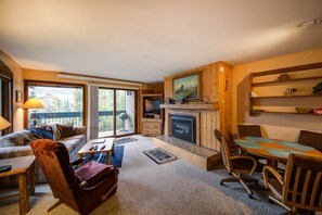 Flat-screen TV, fireplace