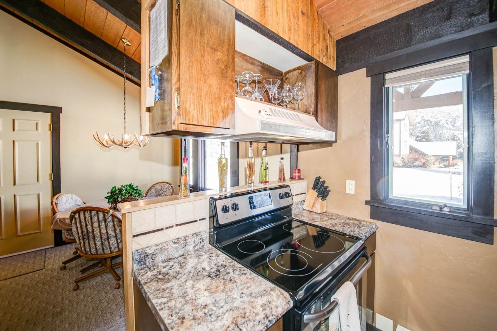 爐台、洗碗機、咖啡機/沖茶器、烤麵包機