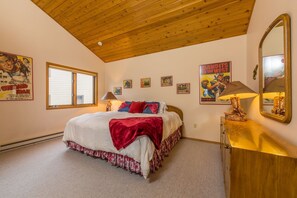 4 Schlafzimmer, Schreibtisch, Bügeleisen/Bügelbrett, kostenloses WLAN