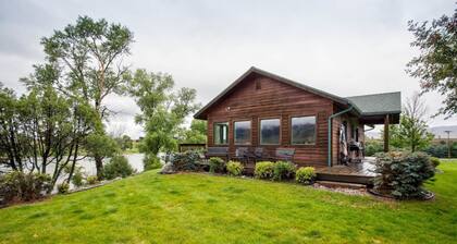 PV - Yellowstone River Retreat