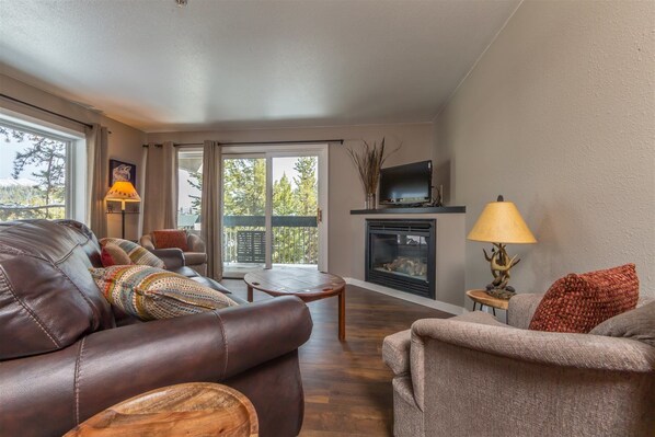 Flat-screen TV, fireplace - Big Sky - Stillwater 1060 (Big Sky)