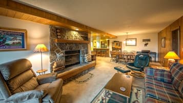 Flat-screen TV, fireplace