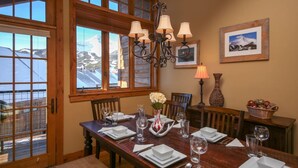 Dining - Big Sky - Alpenglow 22A (Big Sky)