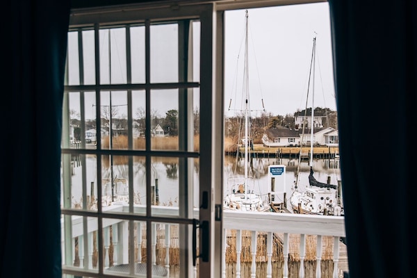 Deluxe Double Room, Ensuite, River View (River View Room)