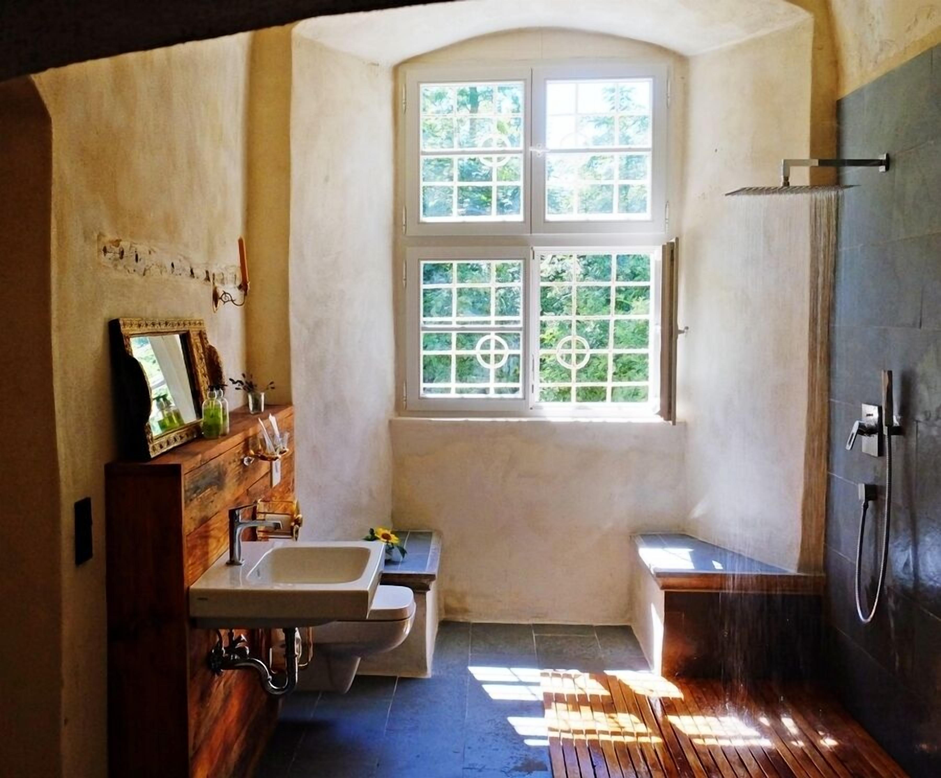 Suite romantique (Uchtenhagen) | Douche de la salle de bain