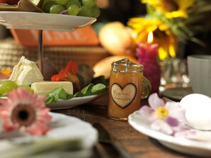 包含每日欧式早餐