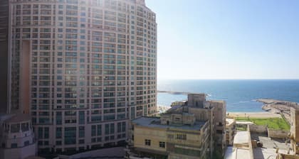 Sea View Apartment im Herzen von Alex