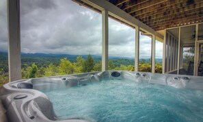 Bain à remous extérieur