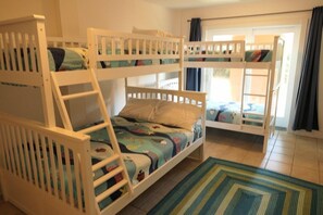 6 bedrooms, iron/ironing board, WiFi (free), bed sheets