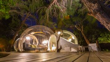 BUBBLE Ocean Paradise | 1 bedroom, premium bedding, minibar, travel crib