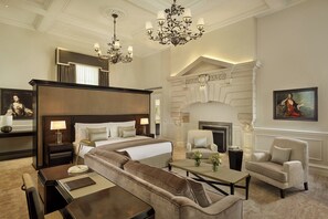 Deluxe Suite, 1 King Bed (Main House) | Hypo-allergenic bedding, minibar, in-room safe, individually decorated - The Langley, a Luxury Collection Hotel, Buckinghamshire (Slough)
