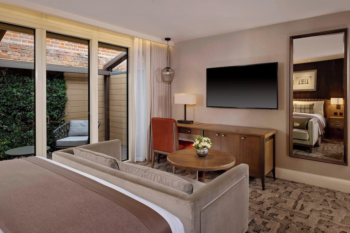 House, 1 King Bed, Non Smoking, Terrace (Brew House Garden) | Hypo-allergenic bedding, minibar, in-room safe, individually decorated