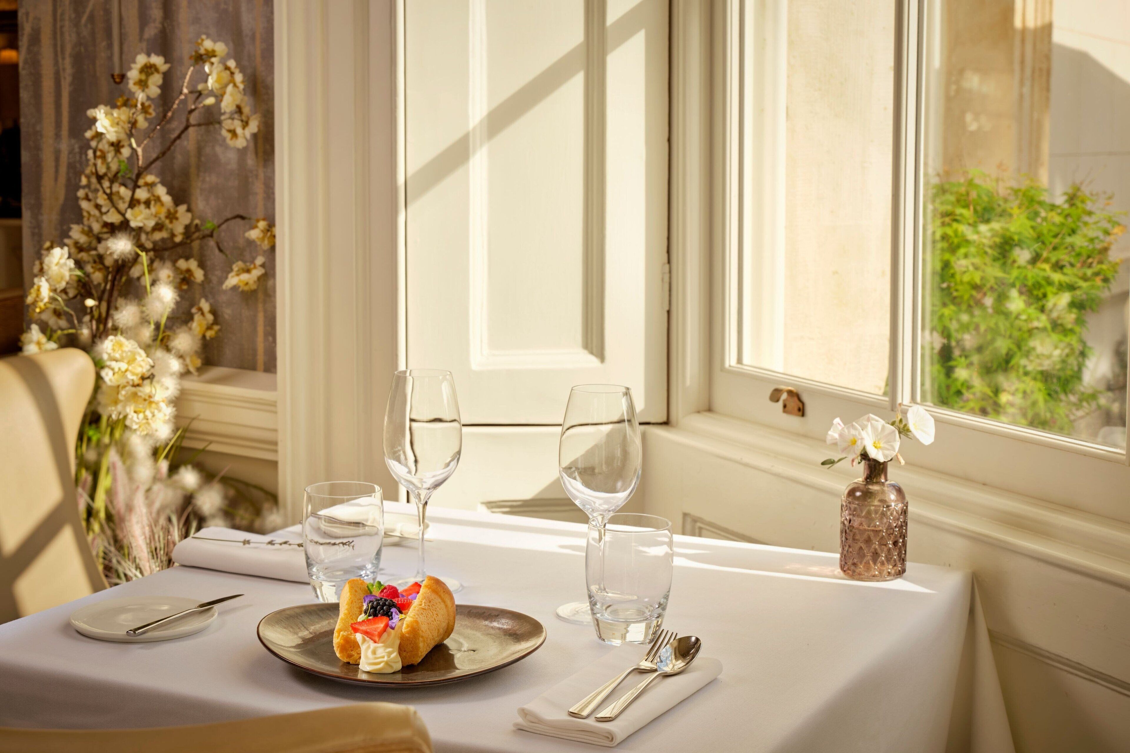 breakfast, lunch, dinner served; british cuisine, pool views