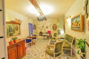 Hall