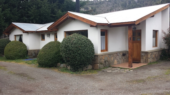 Front of property - La Colella (San Martín de los Andes)