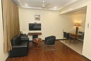 Suite - Hotel Simran Heritage (Raipur)