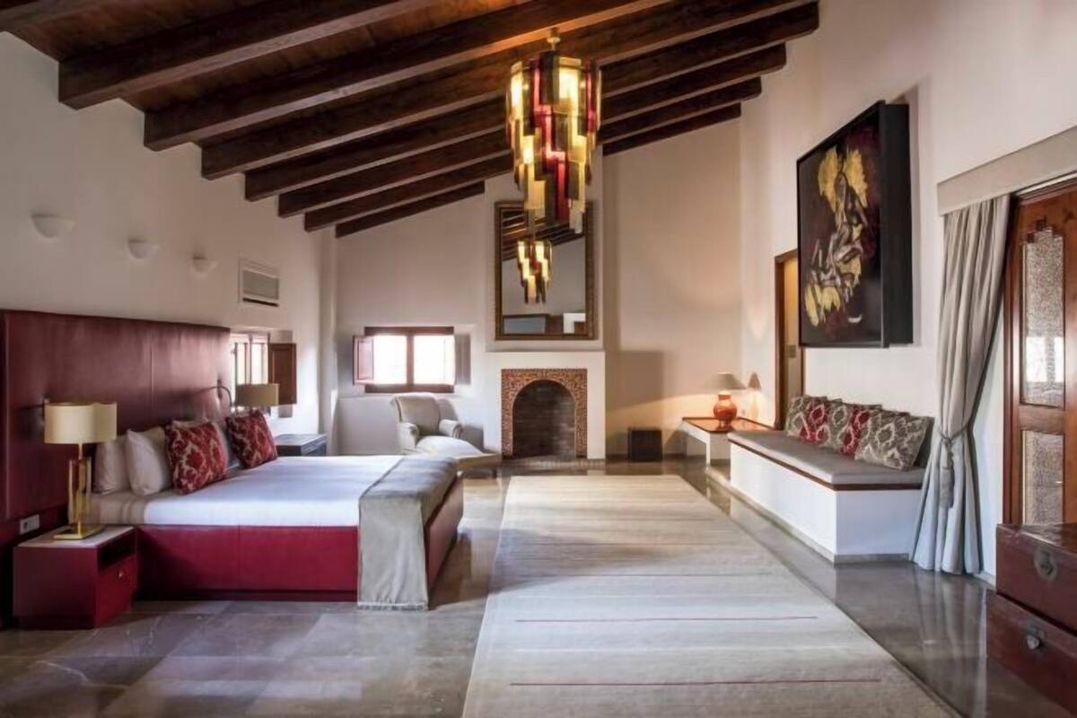 1 bedroom, premium bedding, minibar, in-room safe
