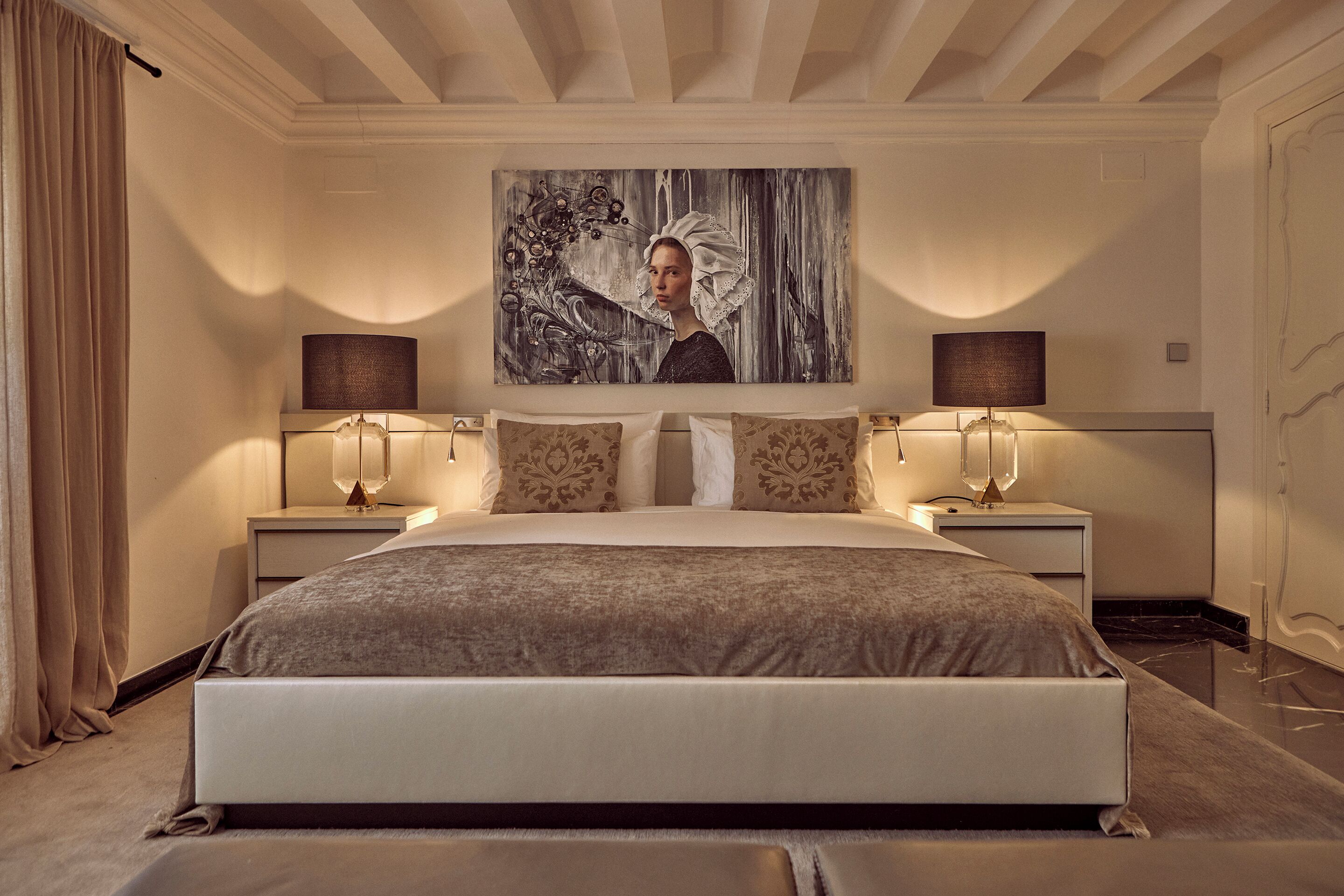 Ropa de cama de alta calidad y minibar 