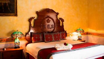 尊尚套房, 1 張特大雙人床, 非吸煙房 | 熨斗/熨衫板、免費 Wi-Fi、床單、方便輪椅出入