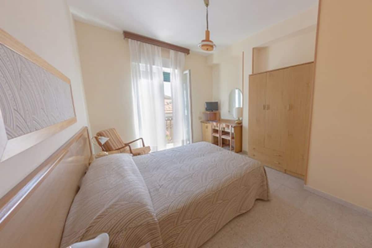 In-room safe, desk, blackout curtains, iron/ironing board