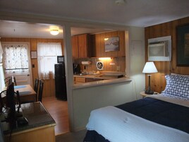 Exclusive Room | Free WiFi, bed sheets