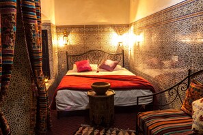 Traditional Double Room, 1 Queen Bed (Malika)