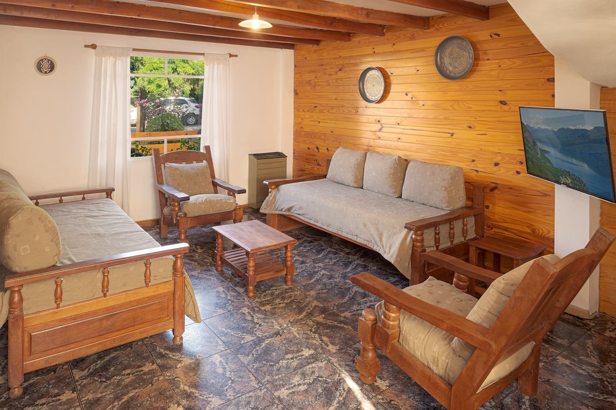 Select Comfort beds, individually decorated, individually furnished