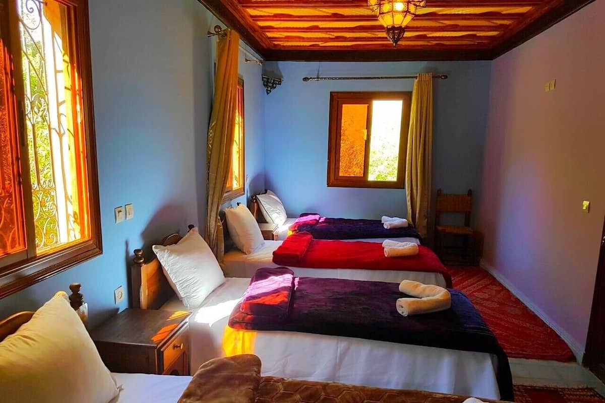 Chambre Quadruple | Décoration personnalisée, ameublement personnalisé, rideaux occultants