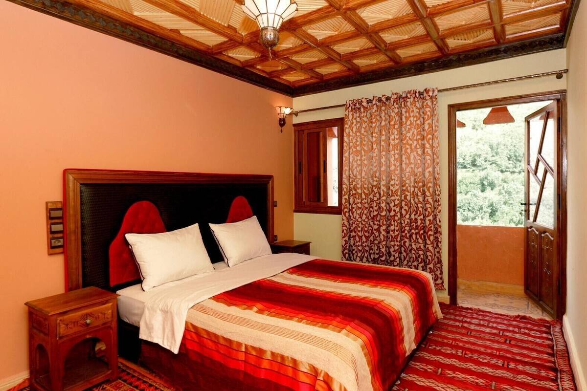 Double Room, Mountain View (Imoula) | Blackout drapes, WiFi (free), individually decorated