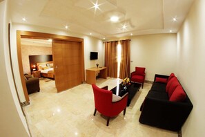 Suite | Sengetøy av topp kvalitet, minibar, lydisolert og wi-fi (inkludert)