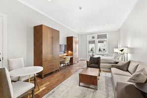 尊榮開放式客房 | 起居區