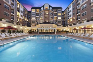 Seasonal outdoor pool