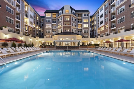 Seasonal outdoor pool