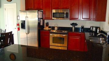 Villa, 6 Bedrooms, Private Pool | Private kitchen | Full-size fridge, microwave, oven, stovetop