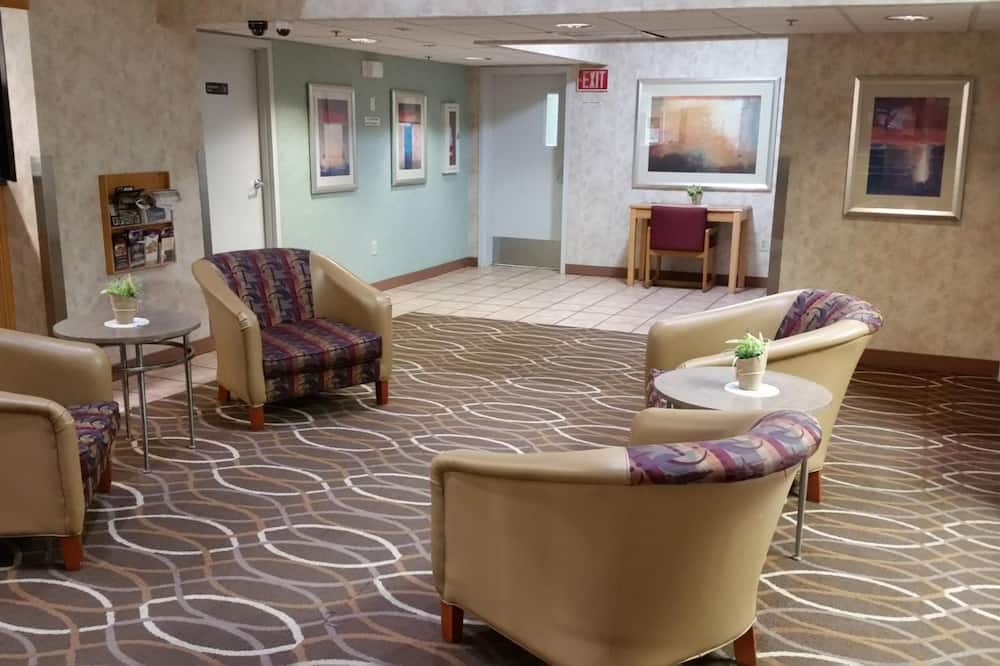 Plano Inn & Suites