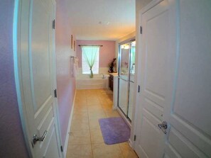 Villa, 6 Bedrooms, Private Pool | Bathroom