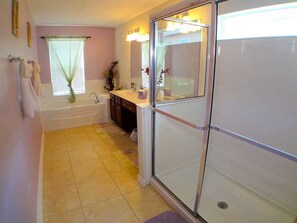 Bathroom - 6BR 4BA Home in Windsor Hills by CV-2537 (Kissimmee)