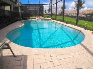 Piscine extérieure