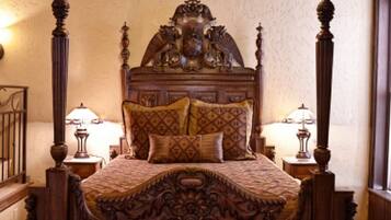 Deluxe Suite, Ensuite, City View (Siena Suite) | Individually decorated, individually furnished