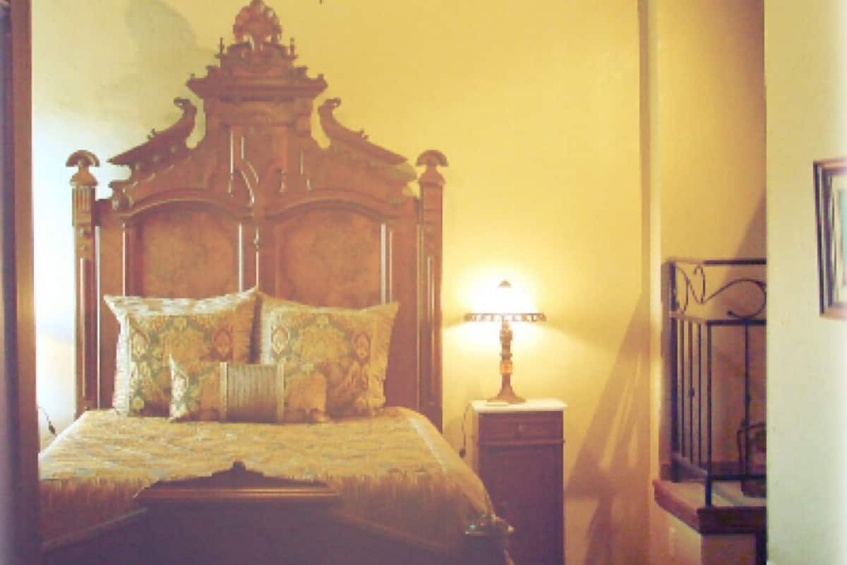 Suite Elite, bagno in camera, vista città (Renaissance Revival Suite) | Con stile personalizzato, con arredamento individuale