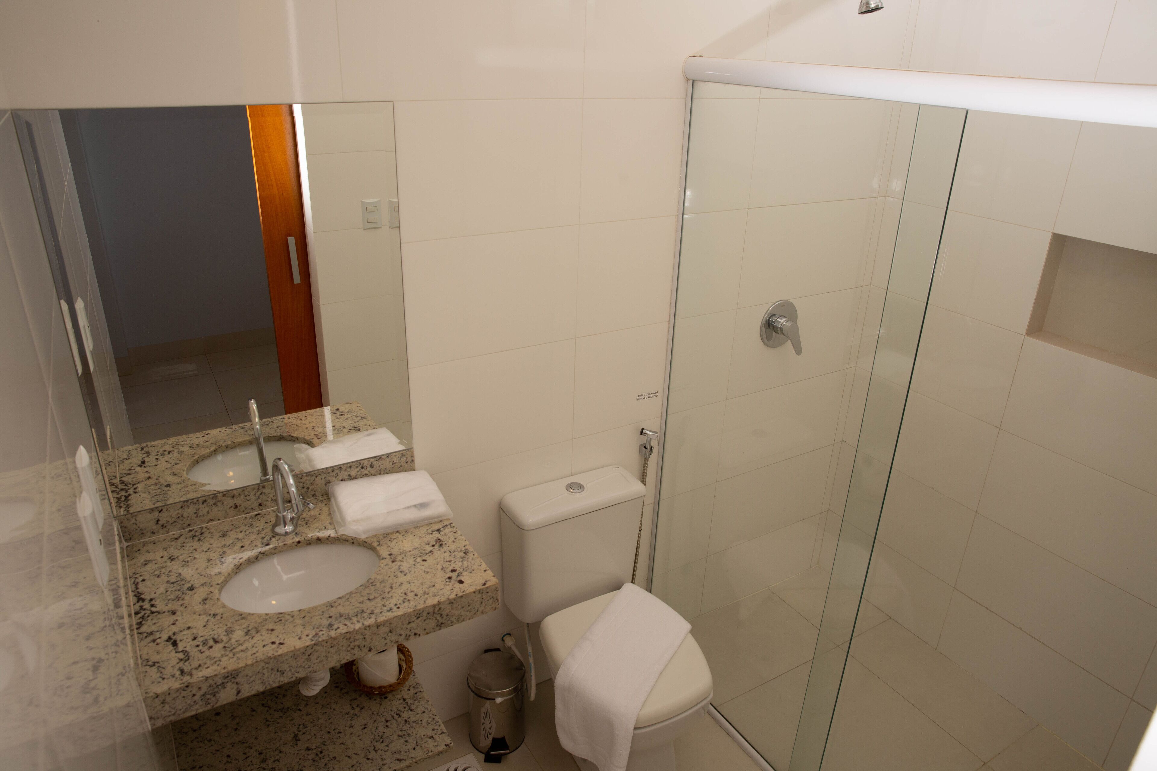 shower, free toiletries, hair dryer, bidet