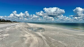 Imagem sem classificação, 2 de 22, botão