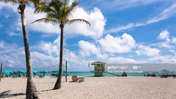 Beach nearby, sun-loungers, beach towels