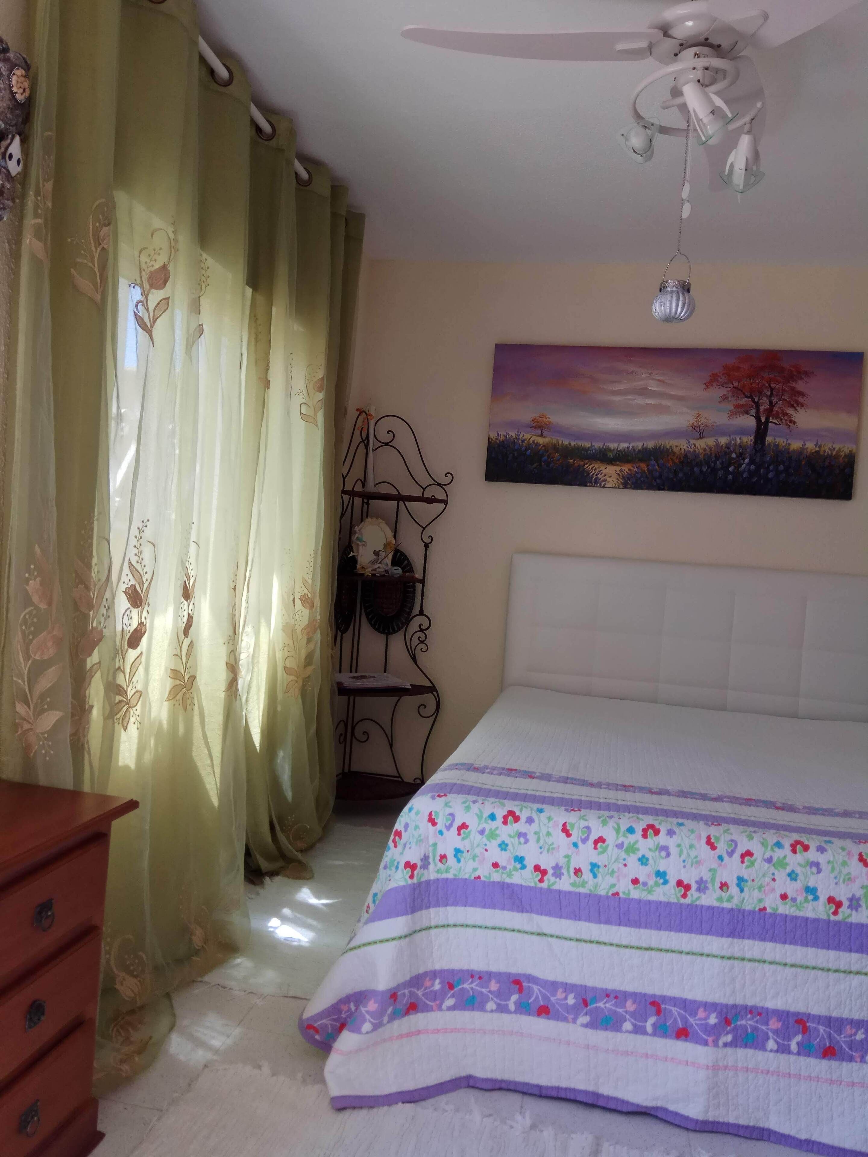 1 chambre, fer et planche à repasser, Wi-Fi gratuit, draps fournis