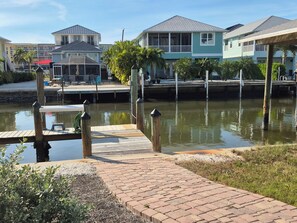 Property grounds - I'm the ONE! The CONCH Walk to Beach and Times Square (FMB)